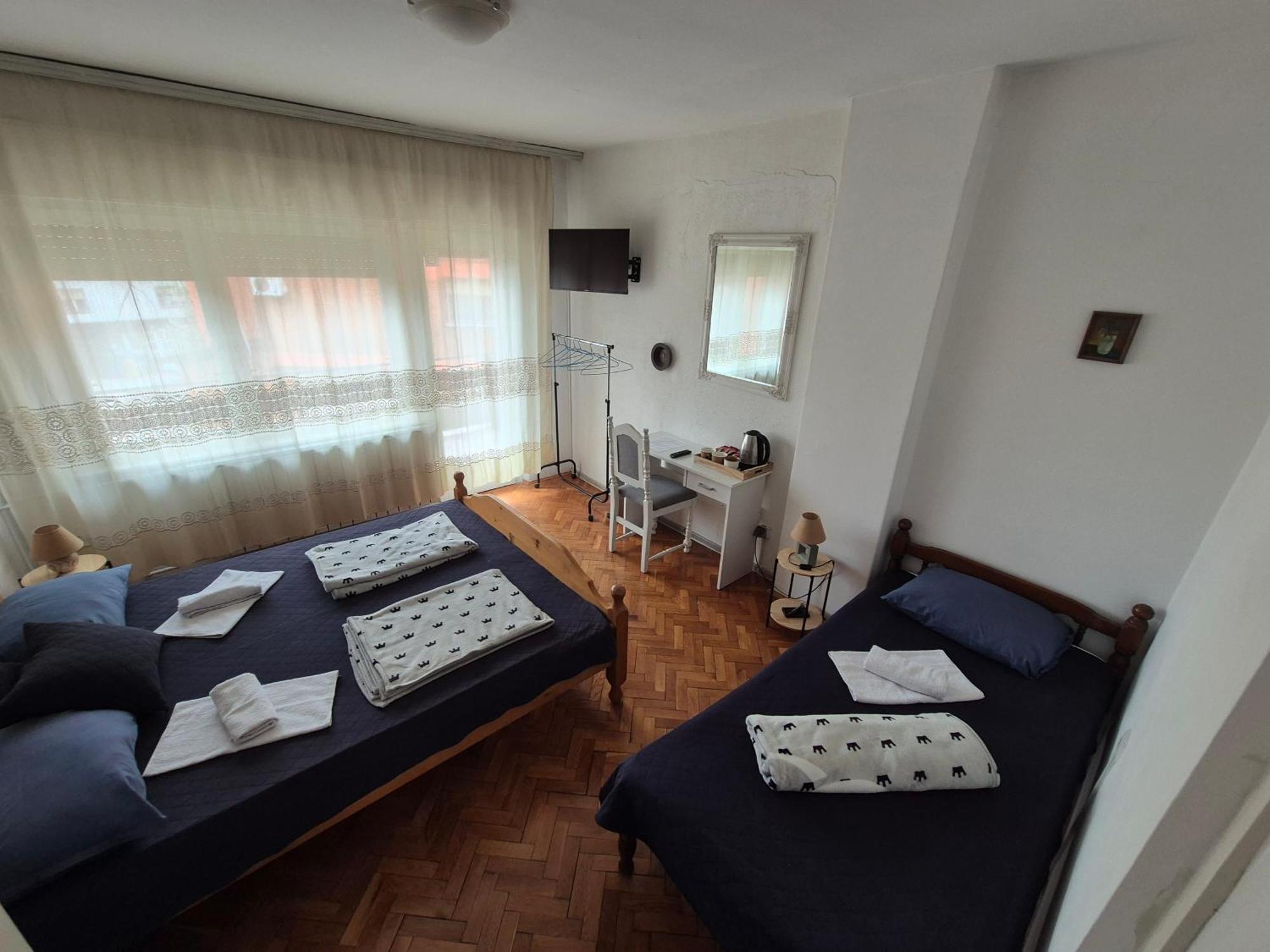 Hotel Prenociste Chardak Tuzla Zewnętrze zdjęcie